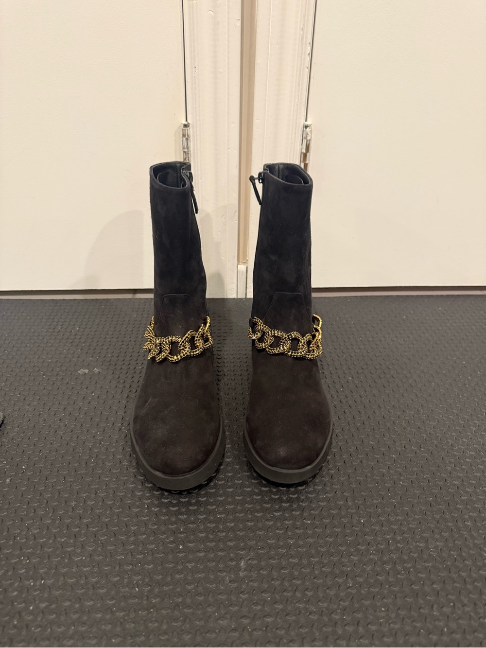 LORIBLU Suede black boots with gold chain made in Italy never worn